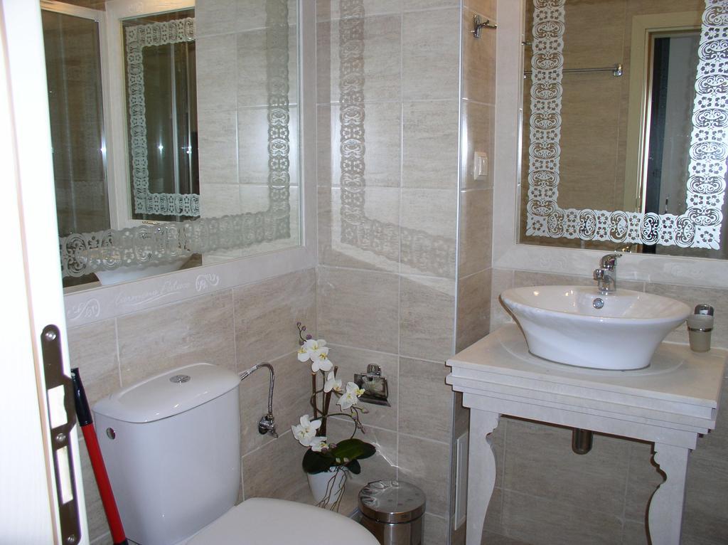Lvv Palace Apartment Pantai Sunny Luaran gambar